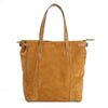 Maxi bolso de reno gamuza modelo DOMINGA color tostado marca _BRAVA vista trasera, gran capacidad interior, se lleva al hombro o cruzado.