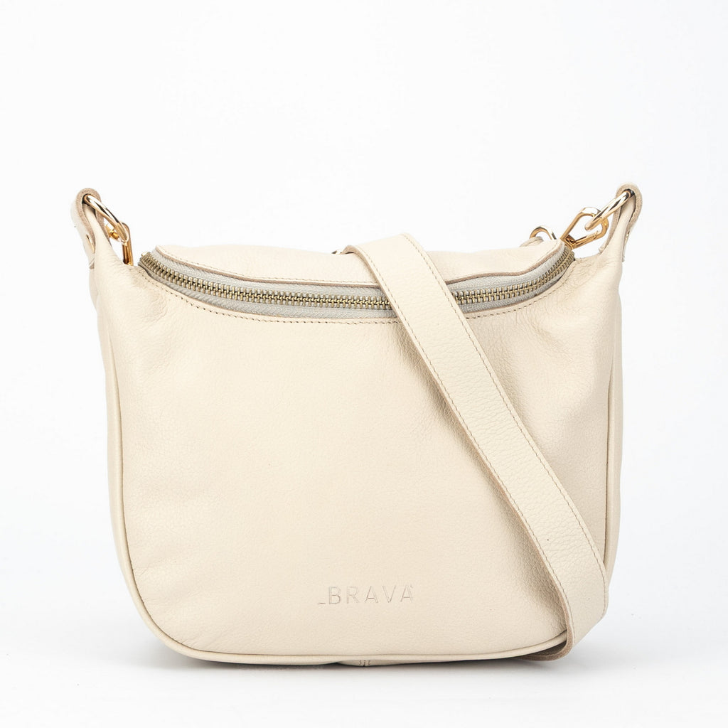 cartera bandolera cruzada de cuero modelo FELICIA marca BRAVA color marfil, vista frontal