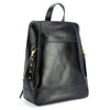 Mochila de cuero negro CECILIA en ángulo, con asa superior y logo _BRAVA grabado